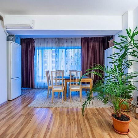 Luxury Two Room Apartment In The Heart Of Bucharest בוקרשט מראה חיצוני תמונה